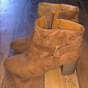 *SALE* Forever 21 Brown Boots